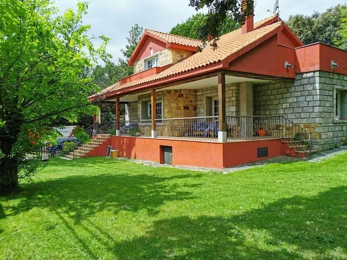 Casa de vacaciones para 8 personas, con jardín además de vistas y piscina - 1