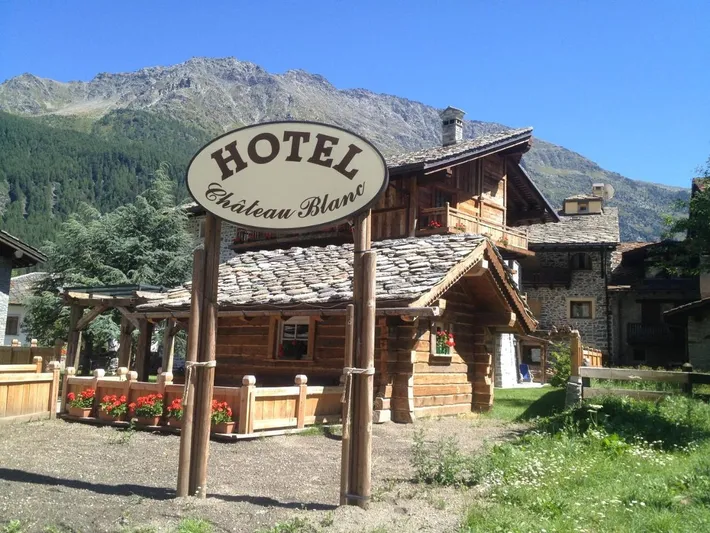 Hotel para 4 personas, con jardín y sauna - 1