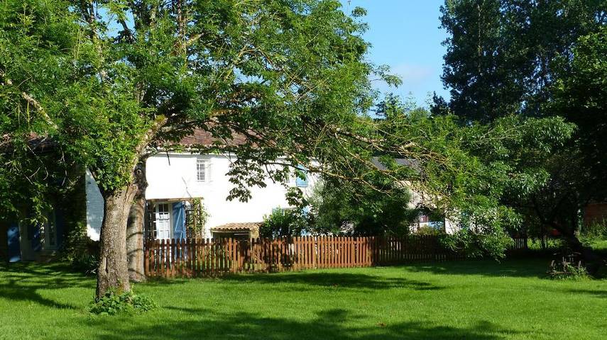 Gîte pour 4 personnes, avec jardin dans Marais Poitevin Le Vanneau Irleau - 2