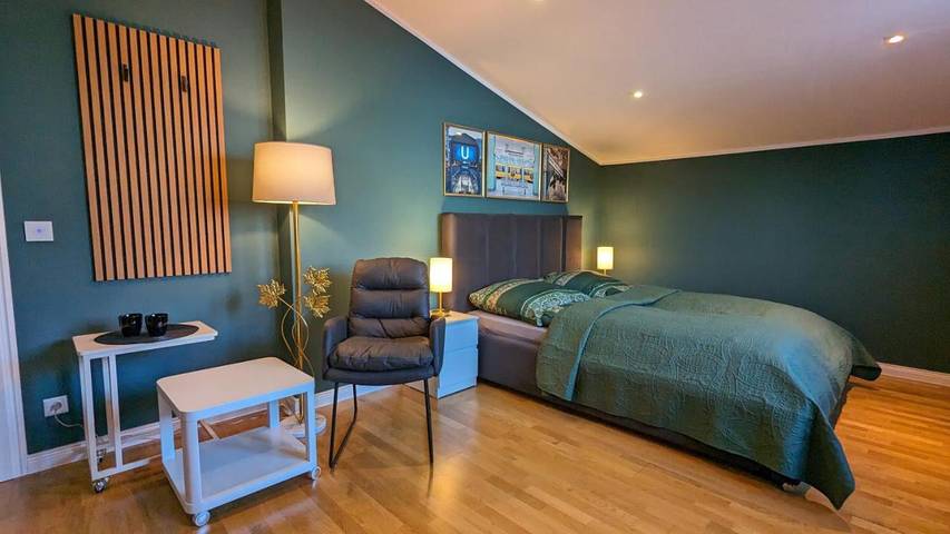 Ferienwohnung für 2 Personen, mit Terrasse und Garten in Berliner Mauer