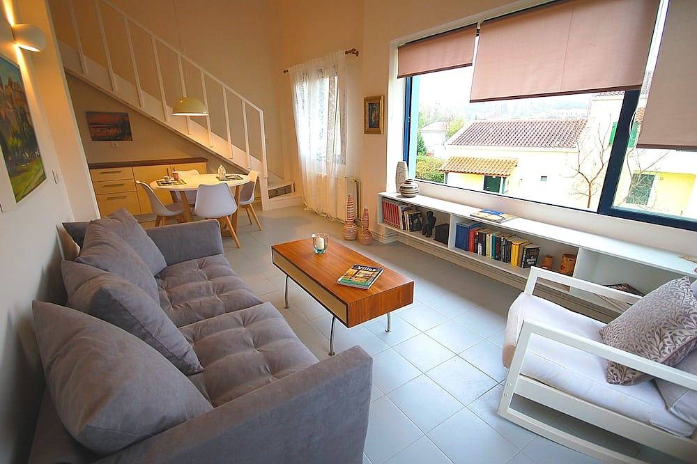 Ganze Wohnung, '' Laguna '', elegante Wohnung für 5 Personen, Teil eines privaten Resorts in Gouvia, Korfu