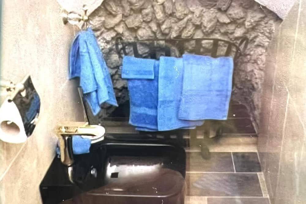 At 28 minutes from Rome app at historic center 1 m.from Castle 6 places pets ok in Vignanello, Provincie Viterbo