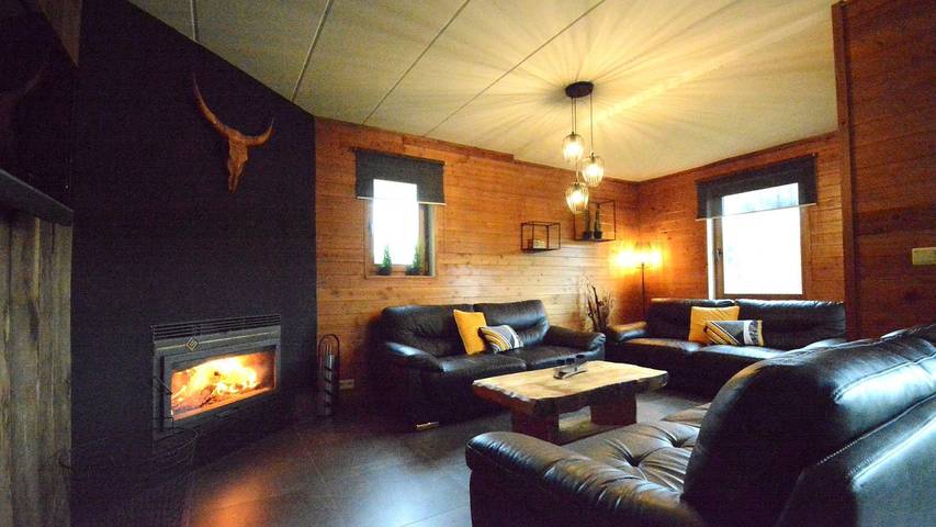 Location de vacances pour 12 personnes, avec jardin et sauna, animaux acceptés à Rendeux - 2