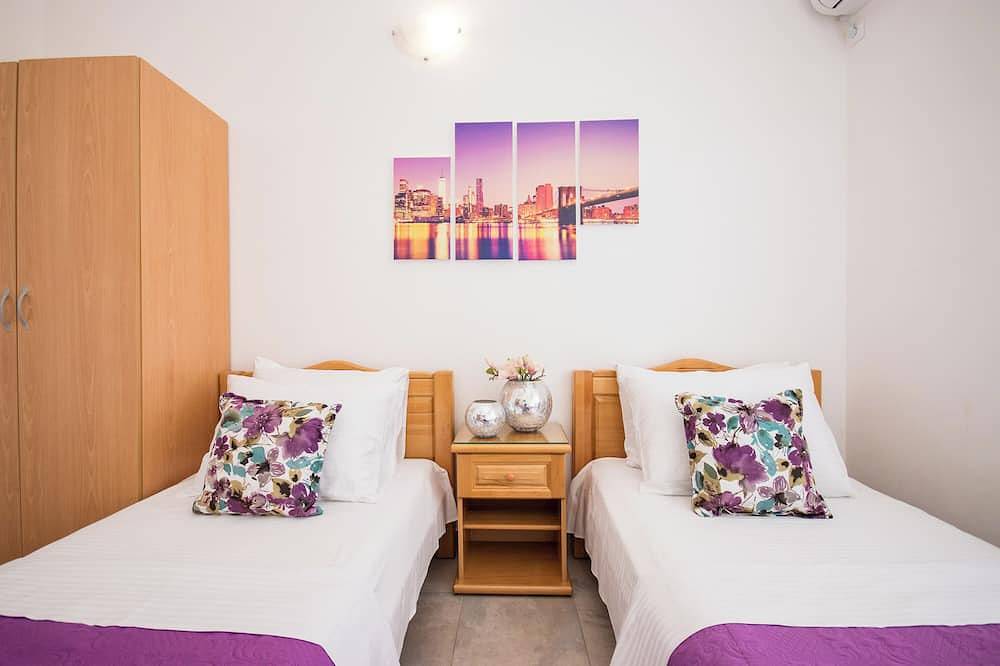Standard Double or Twin room, Centre of Bar in Šušanj, Montenegro