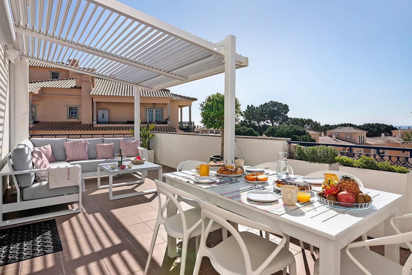 Apartamento inteiro, Casa de Férias 'Sunny Paradise - Vista Mar' in Praia da Oura, Albufeira