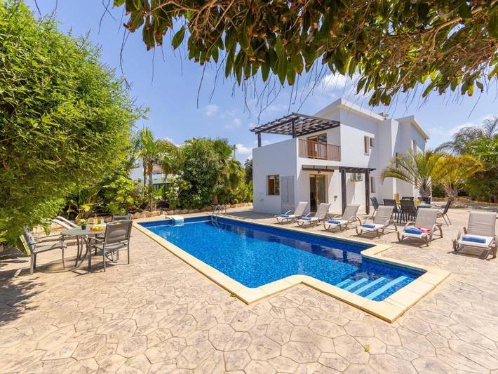 Villa für 9 Personen, mit Pool und Garten sowie Ausblick - 1