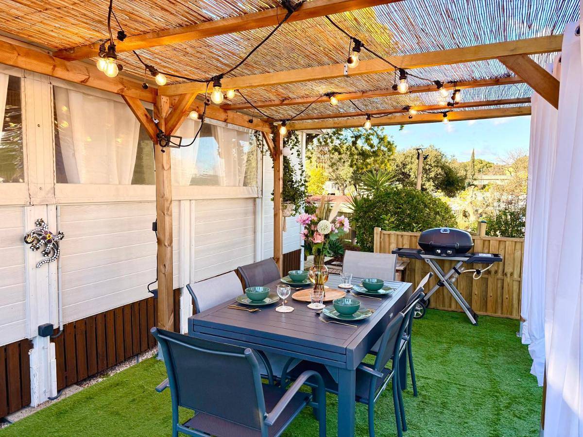 Superior Bungalow in Puget-sur-Argens, Côte méditerranéenne (France)