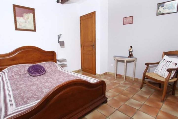 Location de vacances pour 6 personnes, avec jardin et jacuzzi, animaux acceptés à Mirabel-aux-Baronnies - 3