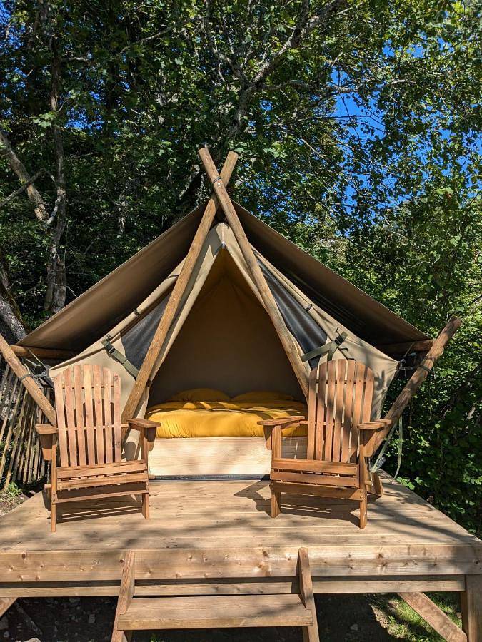 Tente pour 2 personnes, avec jardin ainsi que vue et vue sur le lac dans Auvergne-Rhône-Alpes - 3