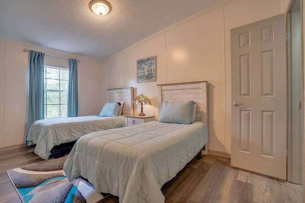 Cabin J at Safe Harbor Brady Mountain on Lake Ouachita! in Lake Ouachita