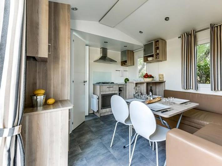 Camping les Dunes - Mobilheim 4 personen - Classic | 2 Zi. | 4 Pers. | Erhöhte Terrasse | Klima. in Torreilles, Côte d'Améthyste