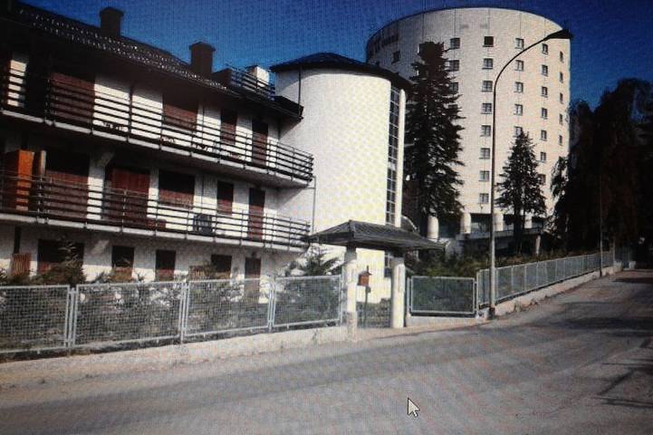 Apartamento entero, Jardín Y Garaje Centrales De Dos Habitaciones in Sauze d'Oulx, Via Lattea
