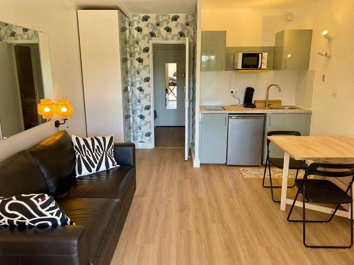 Gîte pour 3 personnes, avec vue ainsi que balcon et jardin dans Port Des Lecques Saint Cyr Sur Mer - 2