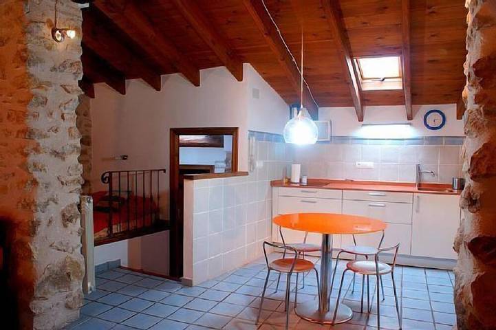 Gîte pour 4 personnes, avec Jacuzzi et Jardin
