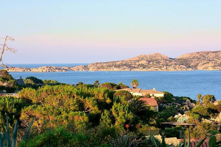 Villa für 13 Personen, mit Balkon und Garten auf La Maddalena
