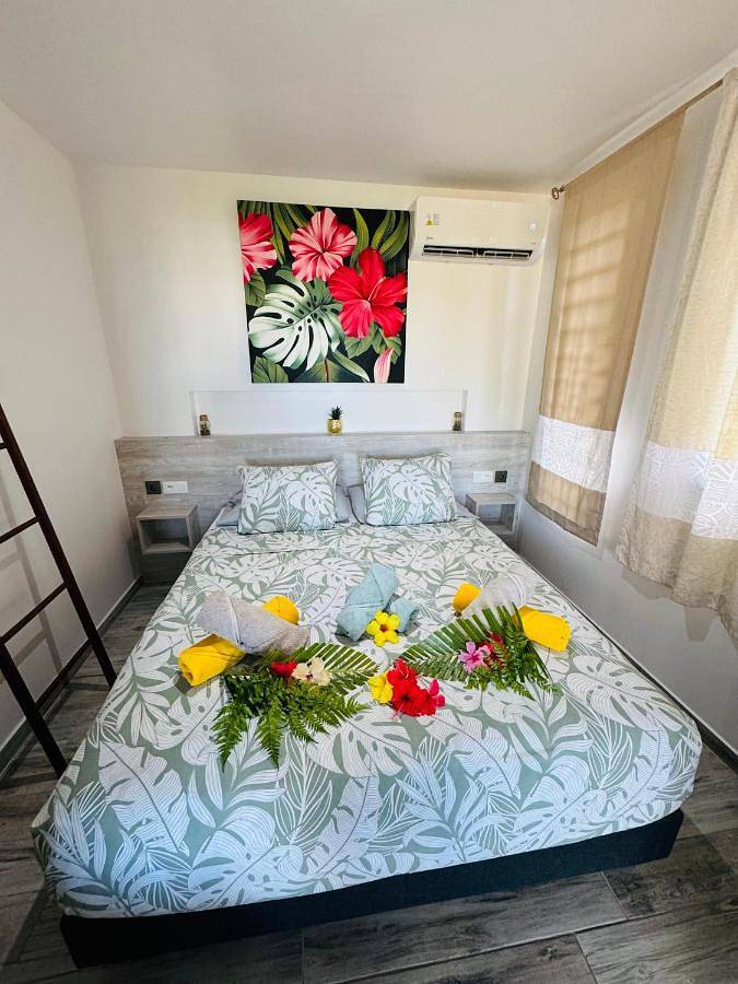 Villa pour 2 personnes, avec piscine ainsi que vue et jardin dans Tahiti - 3