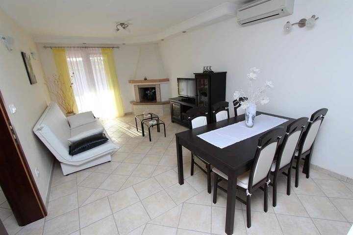 Bungalow per 4 persone, con Balcone/Terrazza a Rovigno
