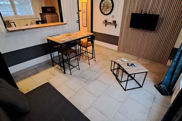 Gîte pour 4 personnes, avec terrasse et jardin à Mondeville