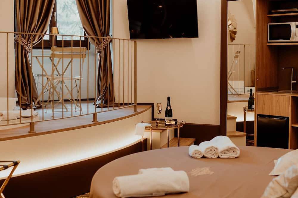 Apartamento entero, Tower of Bassano Luxury Room in Vasto, Provincia de Chieti