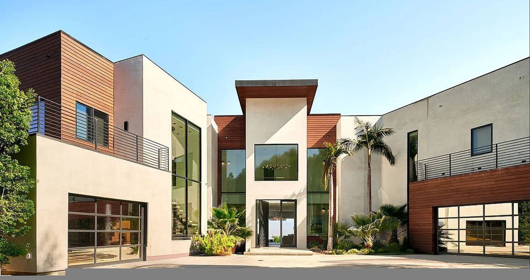 Canyon Ridge in Beverly Hills in Los Angeles, Los Angeles County