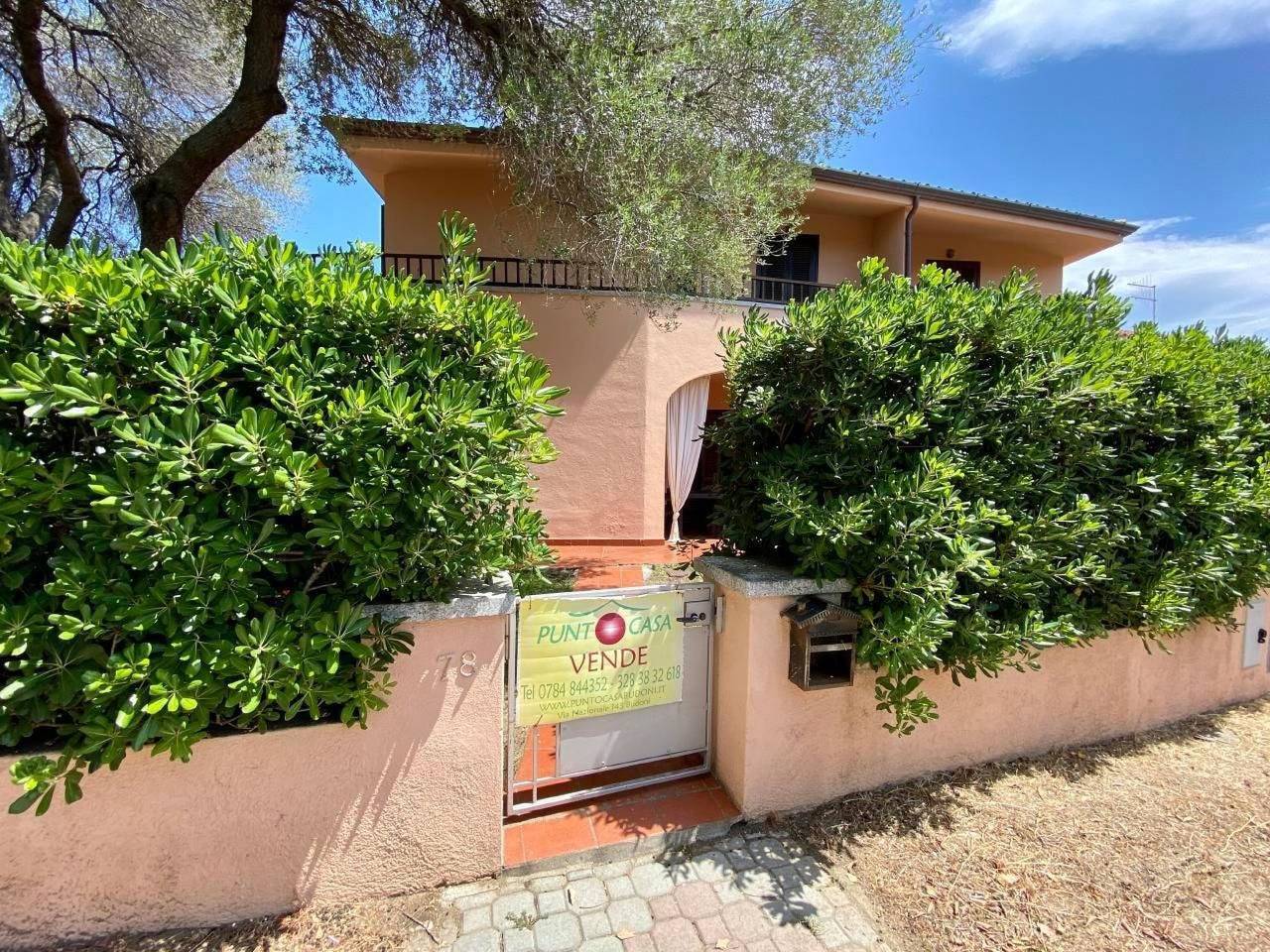 Appartamento intero, Wohnung "Alter Olivenbaum" mit Garten in San Teodoro, Olbia-Tempio
