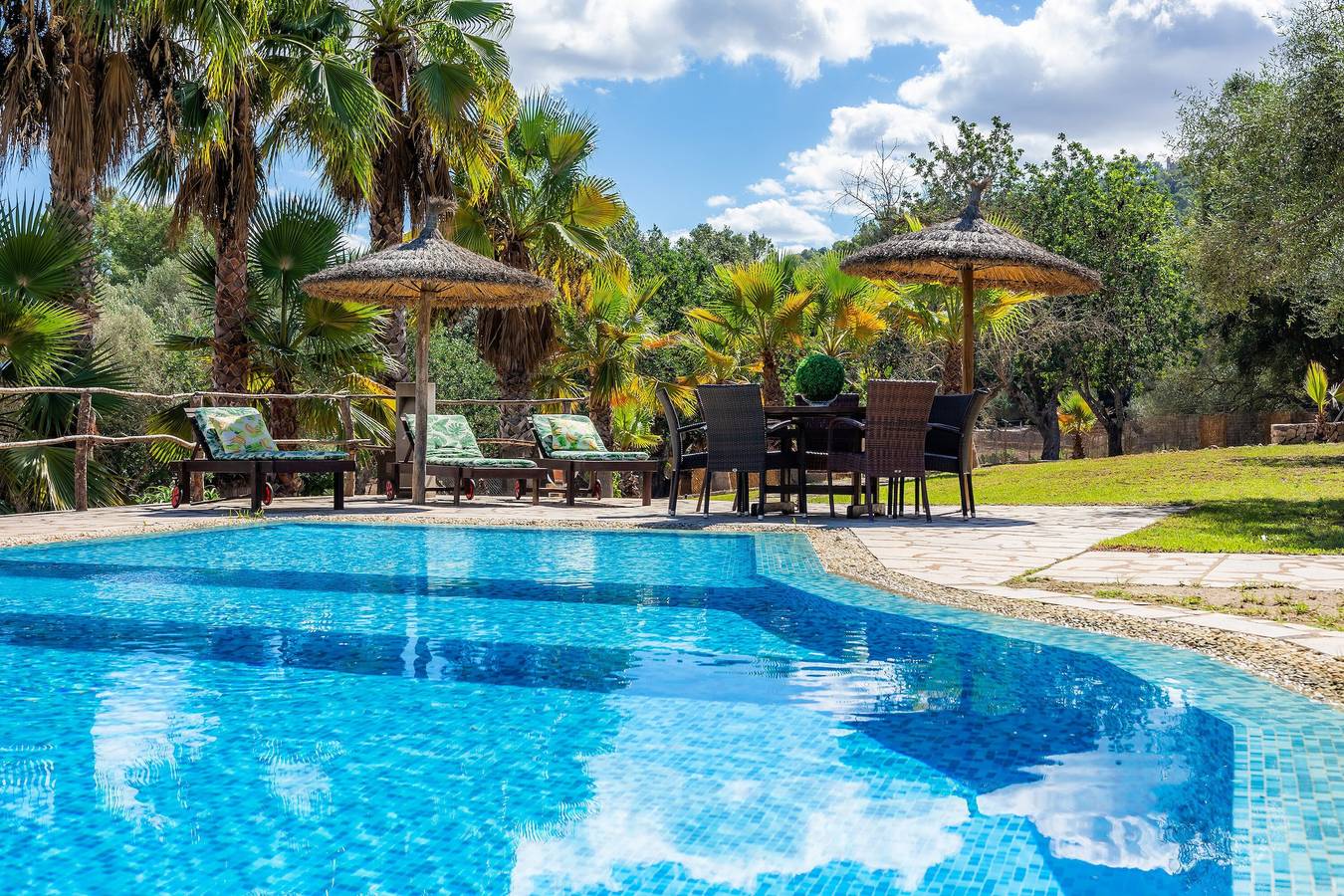 Casa de campo del siglo 18, en mallorca con aire acondicionado y wifi in Petra, Interior de Mallorca