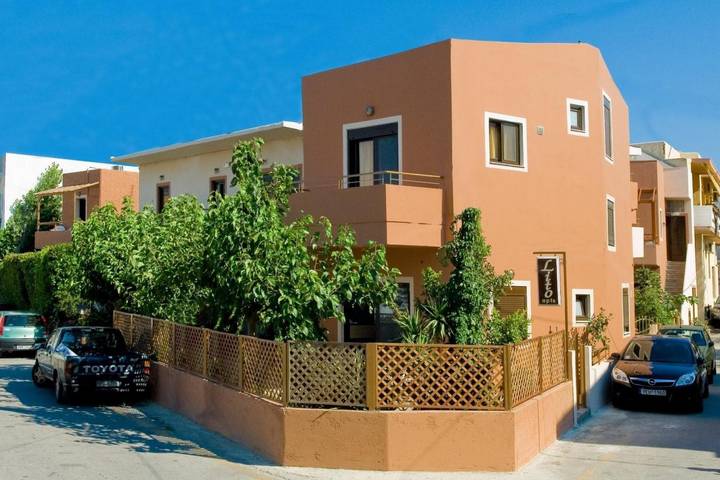 Gîte pour 3 personnes, avec Balcon/Terrasse et Jardin dans Palaiochora