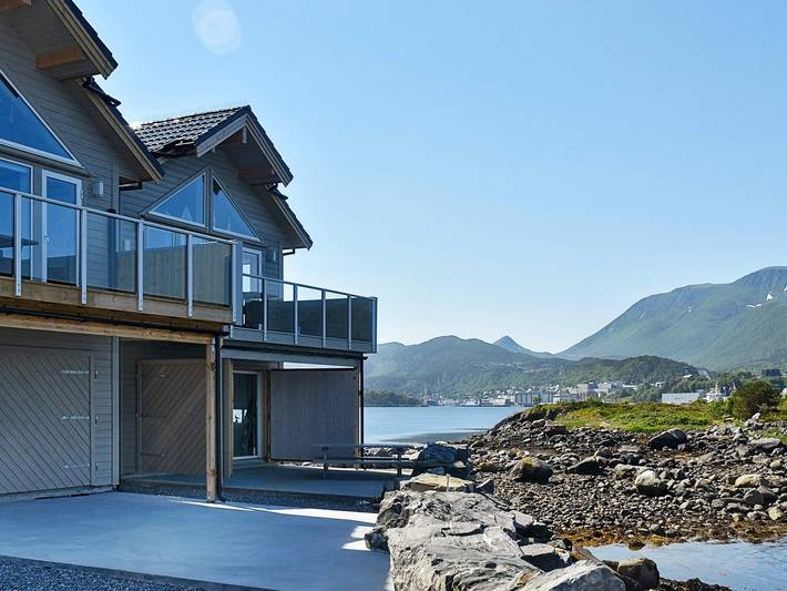 10 Personen Ferienhaus in Brattvåg in Haram, Nördliches Fjordnorwegen