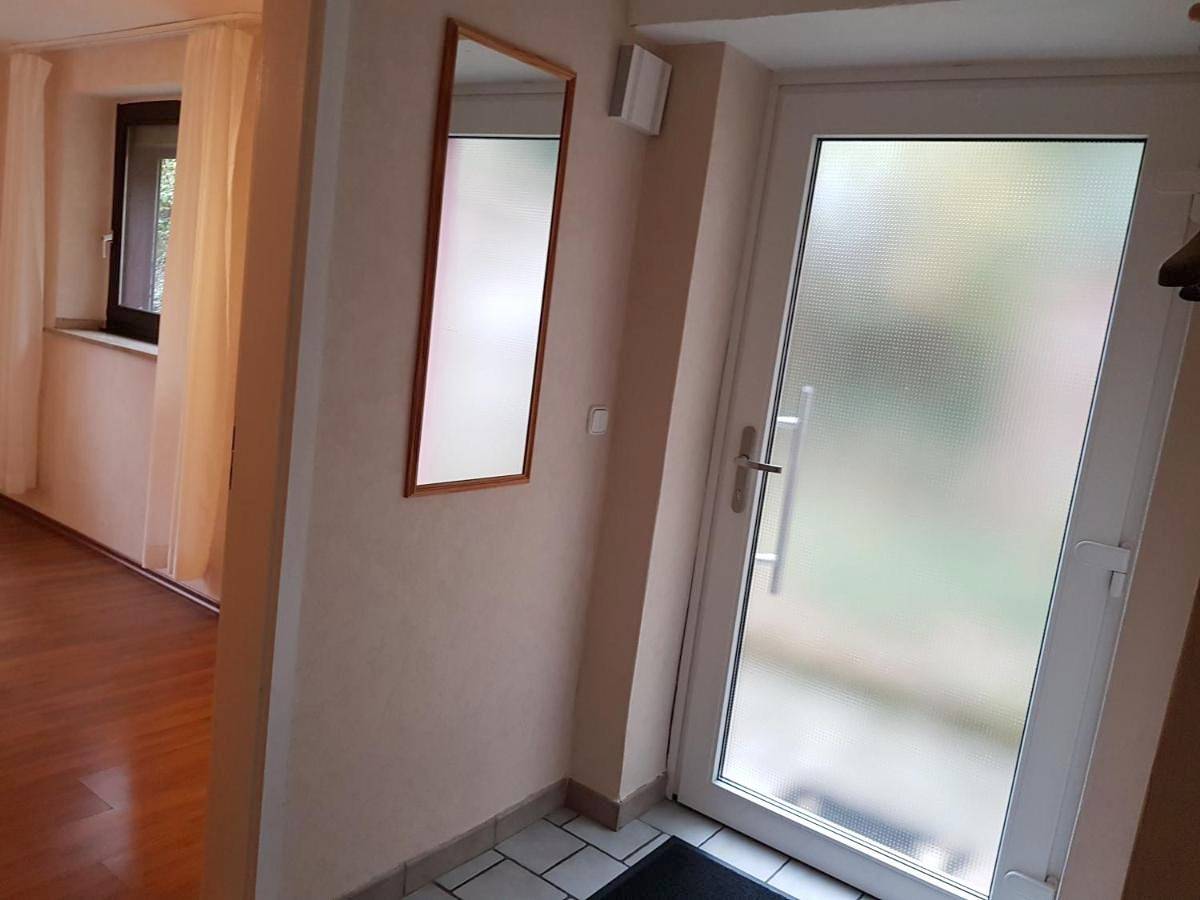 Ganze Wohnung, 2 Zi-Appartment mit Gartennutzung in Brühl, Rhein-Erft-Kreis