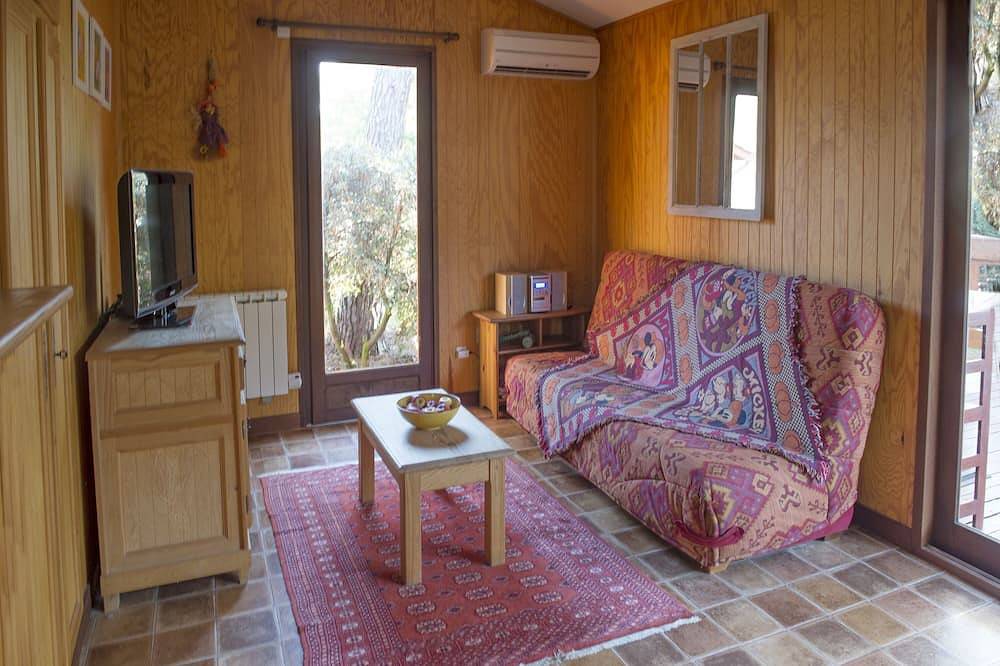 Charmantes Chalet in der Mitte der Bäume (Pinien, Mimosen), Eichhörnchen ... in Soulac-sur-Mer, Lesparre-Médoc und Umgebung