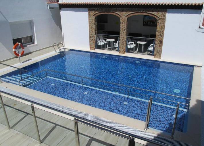 Apartamento para 6 personas, con Balcón y Terraza además de Piscina y Vistas al lago en Alange