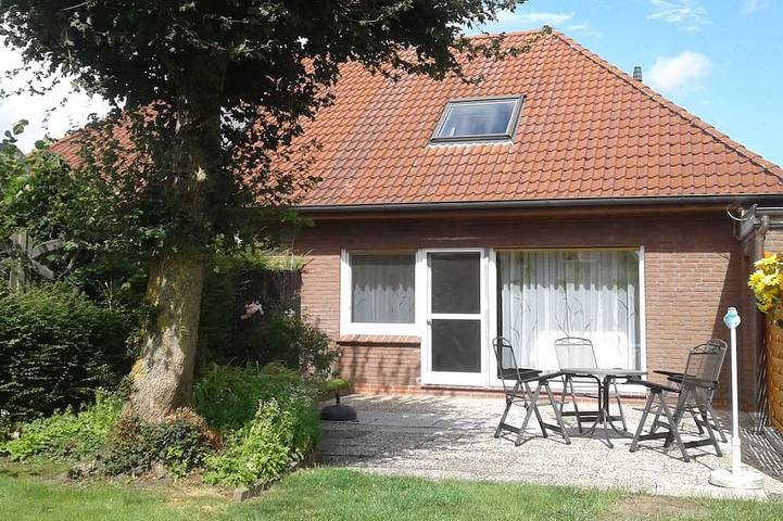 Bungalow für 4 Personen, mit Terrasse und Garten, mit Haustier