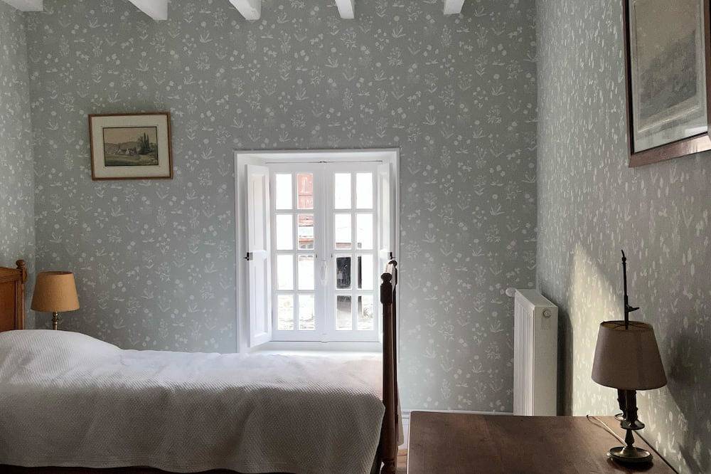 Logis indépendant dans une enceinte médiévale in La Villetelle, Région d'Aubussargues