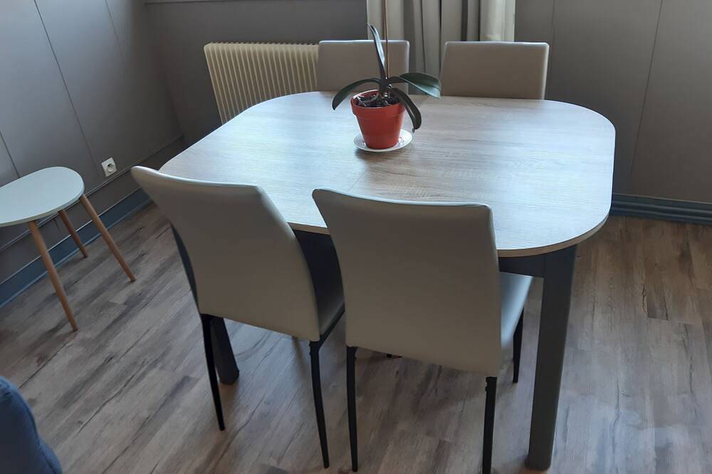 Apartamento entero, Appartement Centre Ville in Saint-Jean-du-Bocage, Región de Vire