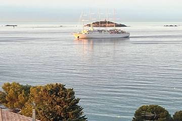 Gîte pour 2 personnes, avec terrasse dans Plage de Portissol