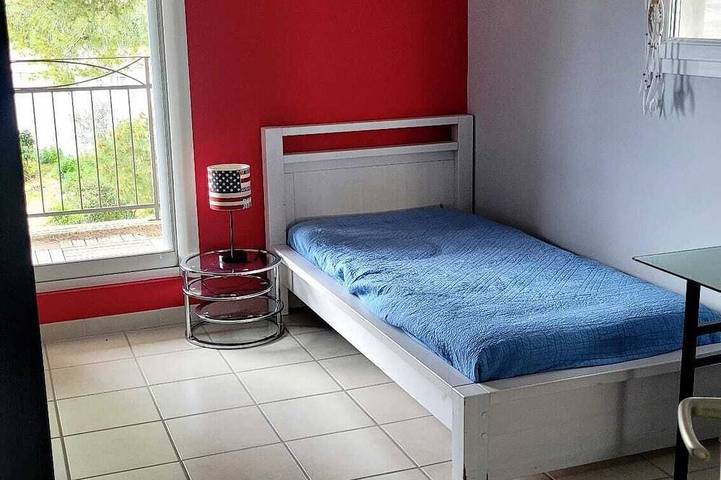Location de vacances pour 9 personnes, avec jardin et balcon à Villetelle - 3
