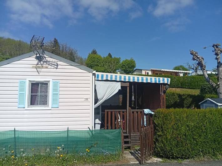 Camping pour 4 personnes, avec jardin ainsi que piscine et terrasse, animaux acceptés - 1