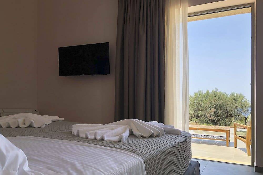 Riverstone villa 2 with private pool close to Kalogria beach in Stoupa, Messenia region