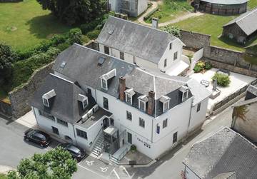 Hôtel pour 2 personnes, avec jardin, animaux acceptés à Arnac-Pompadour