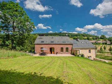 Gîte pour 8 personnes, avec jardin et terrasse, animaux acceptés dans Guignicourt-sur-Vence