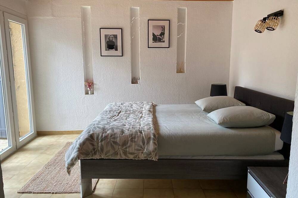 Last Opportunity - Avignon Festival Special - 3 Bedroom- Villa + 7x3.5 Pool in Avignon, Vaucluse