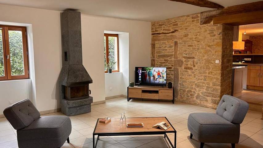 Gîte pour 5 personnes, avec vue et terrasse à Sancé