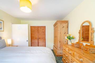 Cottage for 7 People in Little Haven, Pembrokeshire, Photo 4