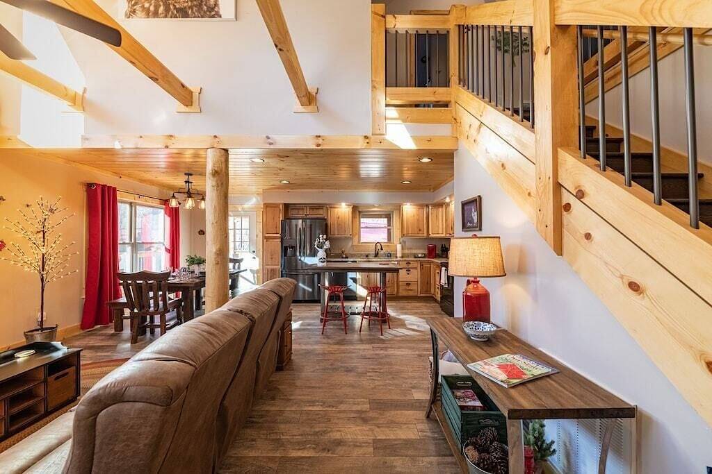 Neugebaute Hütte im Tal ganzjährig zugänglich, The Barn Owl in Blue Ridge Parkway, Maggie Valley