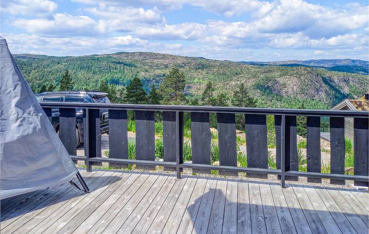 Feriehus for 11 personer, med hage og terrasse - 1