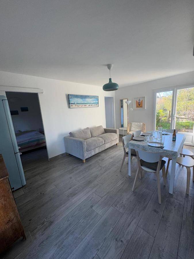 Gîte pour 2 personnes, avec jardin et vue dans Plage La Capte - 4