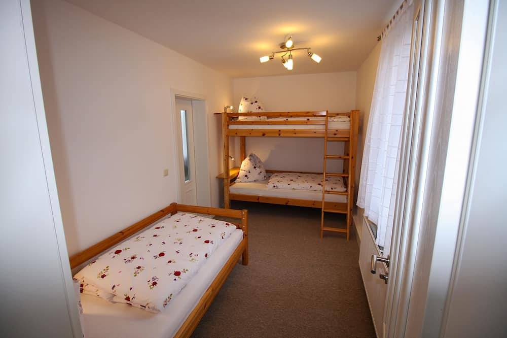 Idyllische Ferienwohnung am Fuße des Weltnaturerbe Buchenwald Grumsin in Angermünde, Barnimerland Region