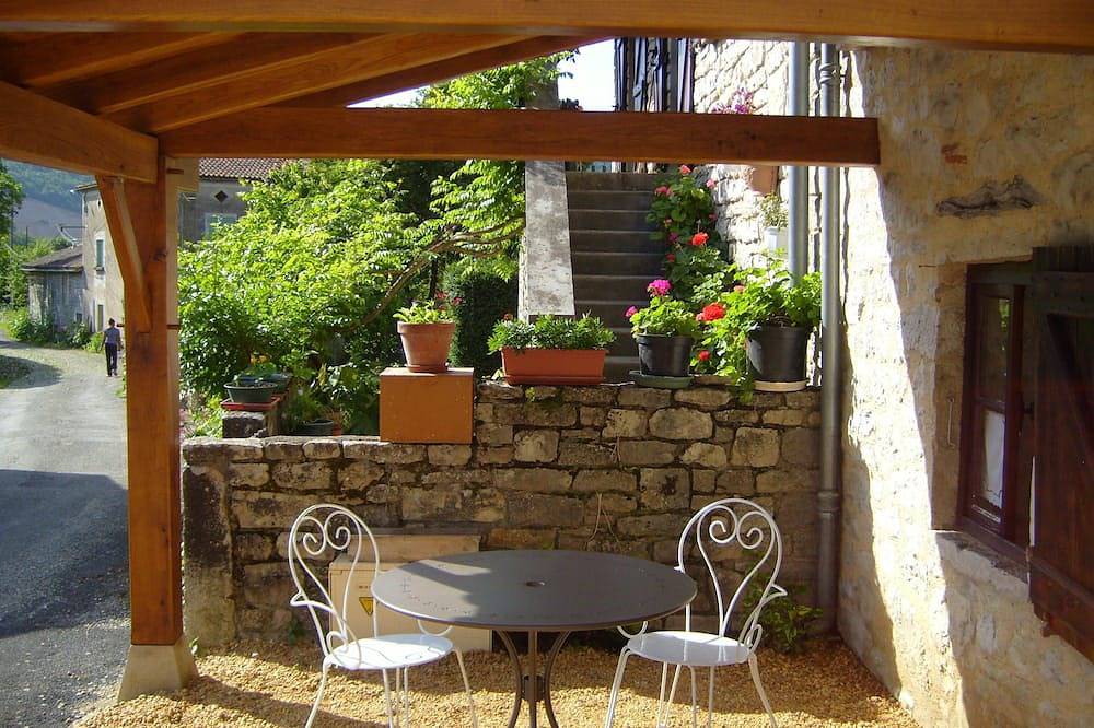 Apartamento entero, Pequeño estudio para 2 en las gargantas del Aveyron in Macizo Central