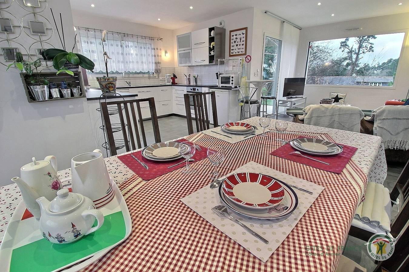 Gemütliche 2,5km Strand Gite mit Parkplatz & Internet in Perros-Guirec, Rosa Granitküste