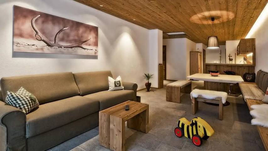 Ferienwohnung für 5 Personen, mit Sauna und Balkon sowie Whirlpool und Garten am Achensee